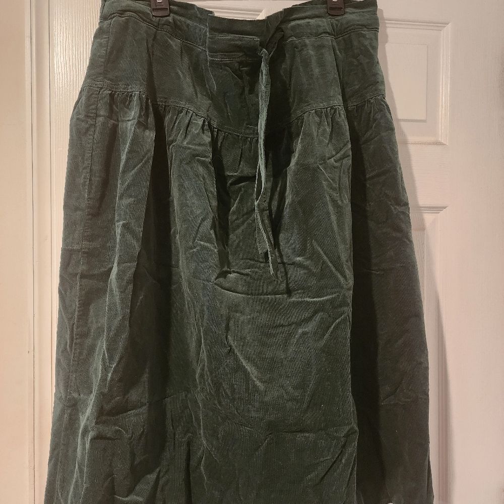 Green Courduroy midi length skirt